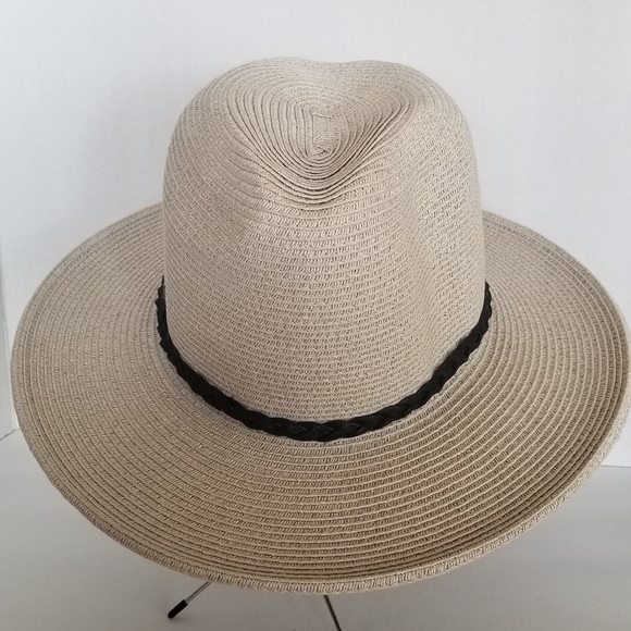 Stone Straw Fedora - Picture 1 of 4